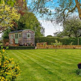 1 Bed in Tewkesbury oc-94686, Hotel in Bushley