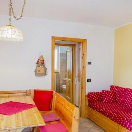 Ca' Maria - Casa in Scalve, hotel in Schilpario