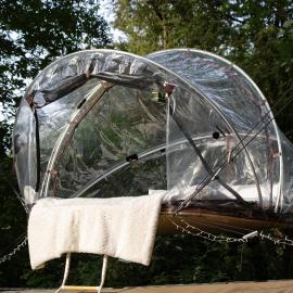 Tiny bubble Tree Tent in private woodland, hotel a Kent