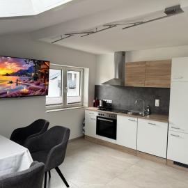 Tirol Stay, hotel u gradu Ebs