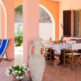 Quercianella Relax in Villa with Patio & Garden