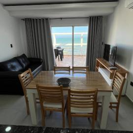 Departamento Frente al Mar en Pleno Centro con parrilla privada 2