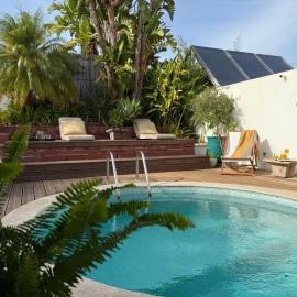 Casa do Campo - offers peace and luxury combined with simplicity and heated private saltwaterpool, khách sạn ở Silves