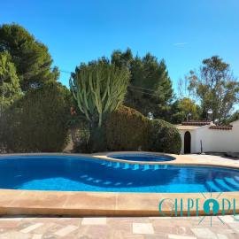 Shangrilla Bungalow con piscina comunitaria
