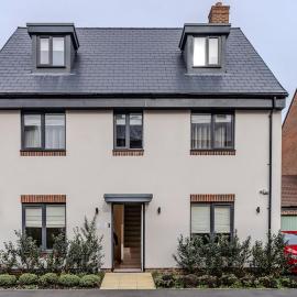 6BR-Sleeps 13-Contractor-Garden-WiFi-Parking, hotel a Weston Turville