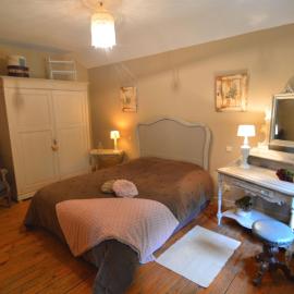 Bièvre Forest-Edge Retreat