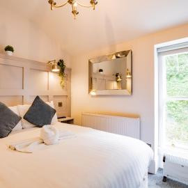 Charming Howth Marina Retreat, hotel in Dublin