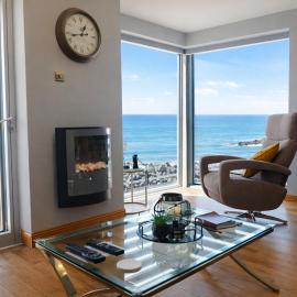 Portstewart promenade apartment with sea views