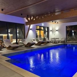 ArcChalet Transylvania, hotel in Borzont