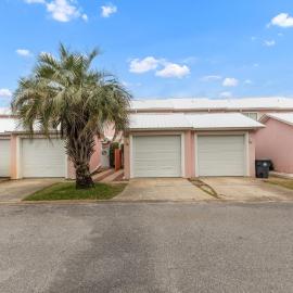 The Flamingo House - Close to Beach - Pool, Hotel in Destin