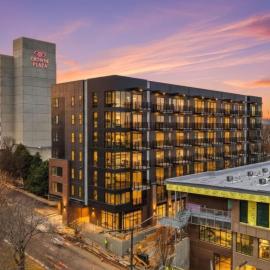 Beautiful New Construction Condo Downtown Knox, hotel in Knoxville