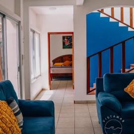 VISTAMAR Casa a pie de Playa, hotell i Playa Agua Blanca