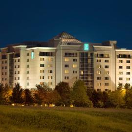 Embassy Suites by Hilton Franklin Cool Spring, hotel u gradu Frenklin