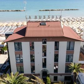 Hotel La Bussola, khách sạn ở Ortona