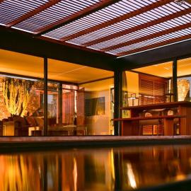 Casa Liu- Wake up to nature in this modern glass house