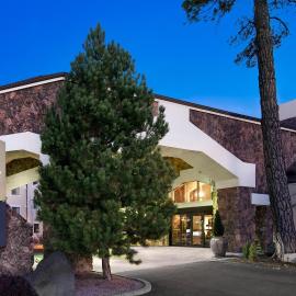 Embassy Suites by Hilton Flagstaff, hotell i Flagstaff