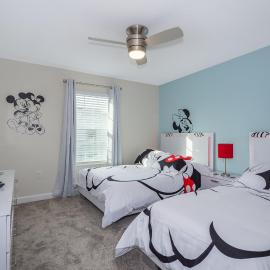 Viesnīca Stunning Townhouses 5 Minutes away Disney! Kisimī