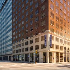 Hampton Inn & Suites Dallas Downtown, hotelli kohteessa Dallas