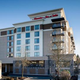 Hampton Inn & Suites by Hilton Seattle/Northgate, hotel di Seattle