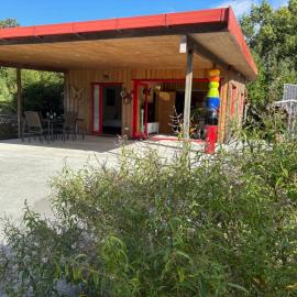 Restful Retreat in Eco Village Kaiwaka, hotel in Kaiwaka