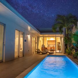 Feliz Villa Suite Miyakojima Ueno, hotel u gradu Miyako Island