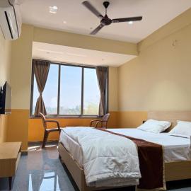 The Rudra Palace - Daman, hótel í Valsad