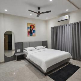 Hotel Abhishek Pride, hotel en Godhegaon