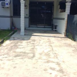 Homestay Taman Anggun Paka - Belakang BSN Paka