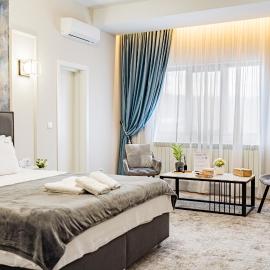 Viesnīca Cozy Luxury Suites and Studios ApartHotel in Iasi Jasi