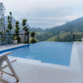 Glenbourne Bungalow, hotel em Galaha Town