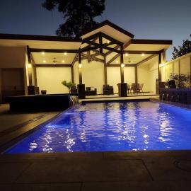 1 New modern 2 bed suite with shared pool, hotel u gradu Guardia
