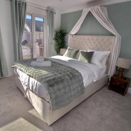 Viesnīca Luxurious, private rooms in the heart of Galway Golvejā