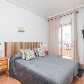Costa Blanca Escape - 2 minutes from the beach, хотел в Санта Пола