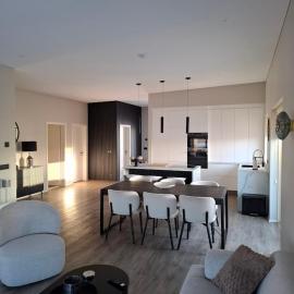 Peaceful and well located with hot tub in Akranes- Íceland, ξενοδοχείο στην Άκρανες