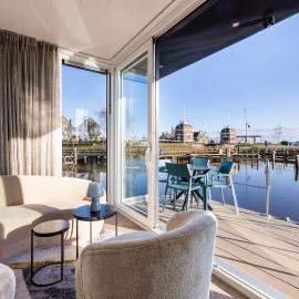 Lemmer में, होटल Houseboats Lemmer Luxury stay on the water in Friesland