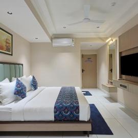 Hotel Ramida Suites IGI Delhi Airport، فندق في نيودلهي