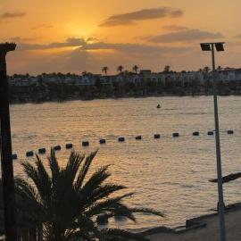 درة العروس شاليهات الحمراء الفاخرة