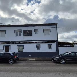 Hostal Restaurante Abuela Beatriz, hotelli kohteessa Benalup Casas Viejas