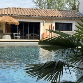 Charmant studio près de Avignon, hotel en Le Pontet
