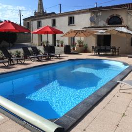 Au clocher, hotel Saint-Seurin-de-Cadourne városában