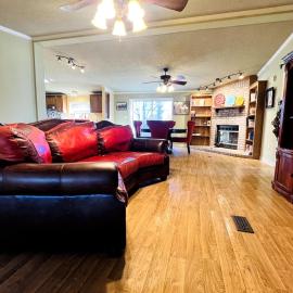 Pet Friendly Bunkhouse, hotel en Whitesboro