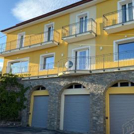 Agriturismo De Ferrari, hotel u gradu Onzo
