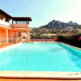 Porto Cervo 6 pax - Pool, Parking & WiFi - by Coral Property