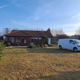 Rekreační domek ve velké zahradě, hotel in Písek