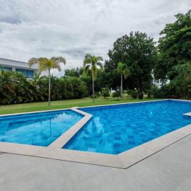 Casa de lujo en Girardot con piscina privada tipo resort