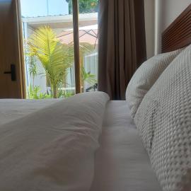 Dhigurah Holidays, hotel sa Dhigurah