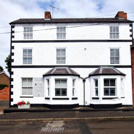 Delven House - Self Check-in, Self-Catering Serviced Apartments, hotel a Castle Donington