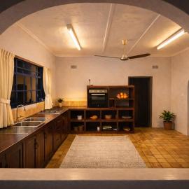 Spacious Victoria Falls Hideaway