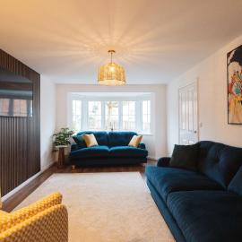 Spacious Chester House with Games Room
