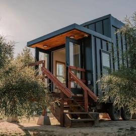 Quiet Luxury Tiny Home Retreat Rustic Chic, готель у місті Aguanga